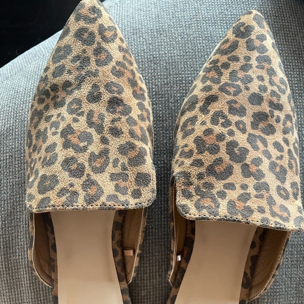 Light use forever 21 print flats 7 1/2